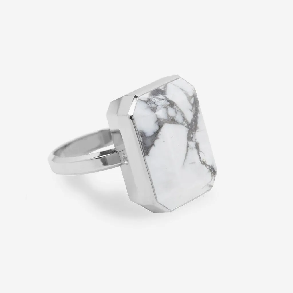 Full Moon - Howlite